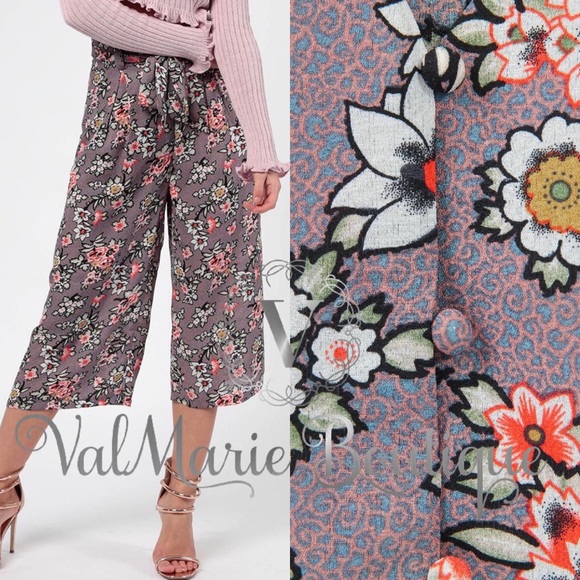High Waist Floral wide leg Pant - Picture 3 of 3